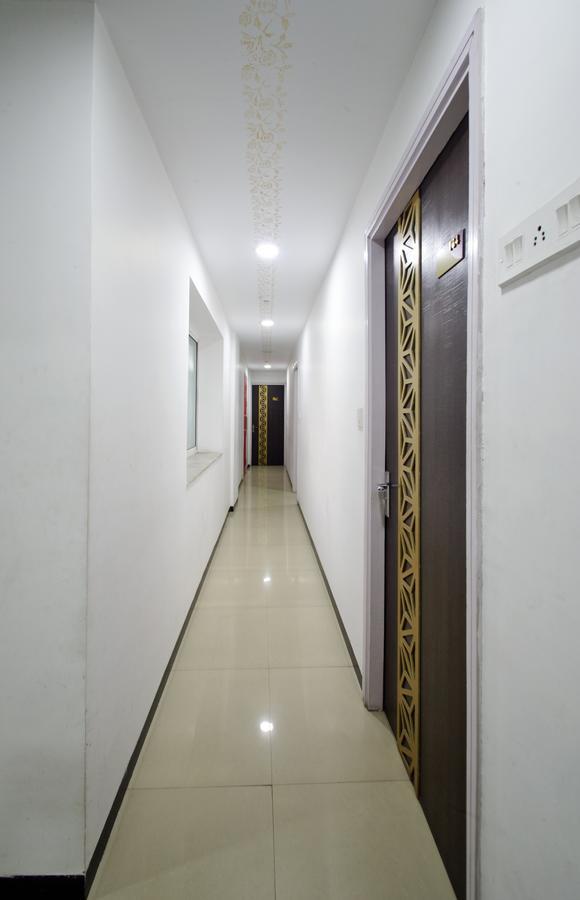 Oyo 8504 Namans Inn Kolkata Luaran gambar